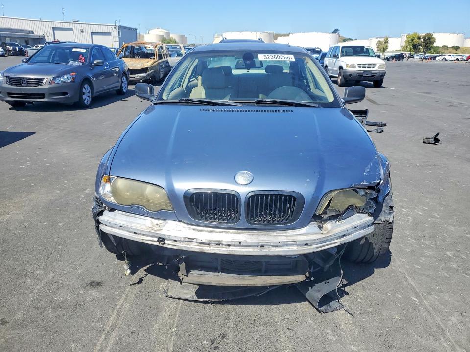 2003 Bmw 325 მანქანა იყიდება აუქციონზე, vin: WBABN73413PJ16124, აუქციონის ნომერი: 52360266