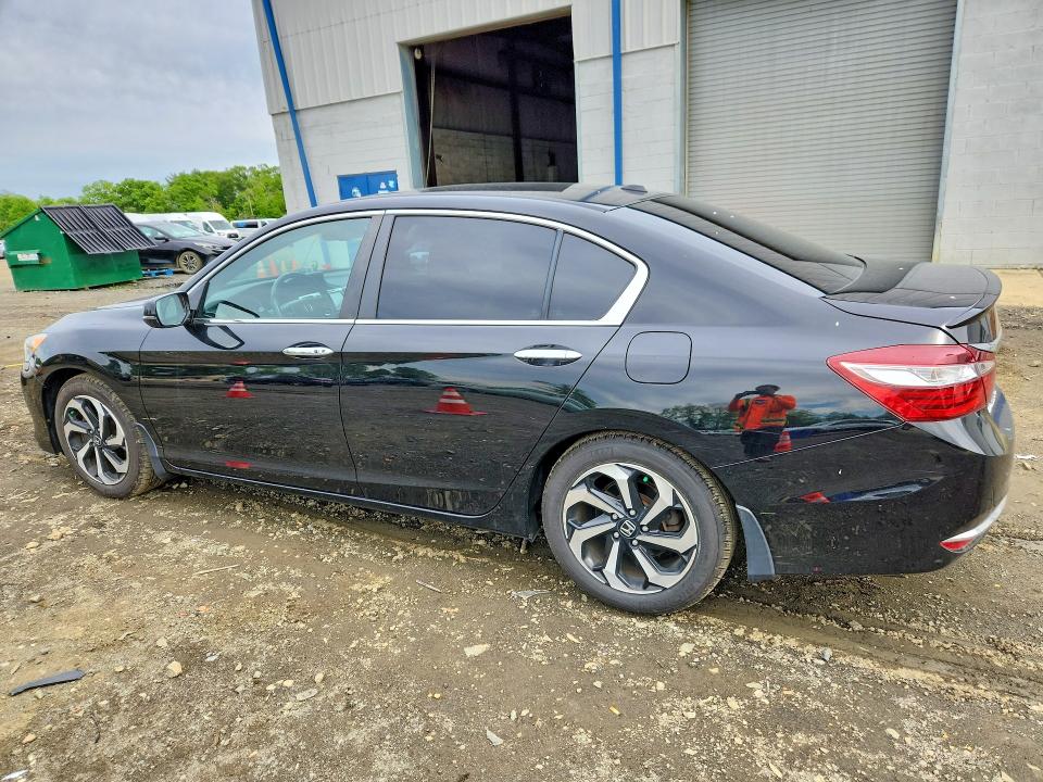 Продажа на аукционе авто 2016 Honda Accord, vin: 1HGCR2F84GA063264, номер лота: 53347576