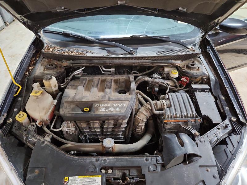 2011 Chrysler 200 მანქანა იყიდება აუქციონზე, vin: 1C3BC1FB4BN602327, აუქციონის ნომერი: 54582026