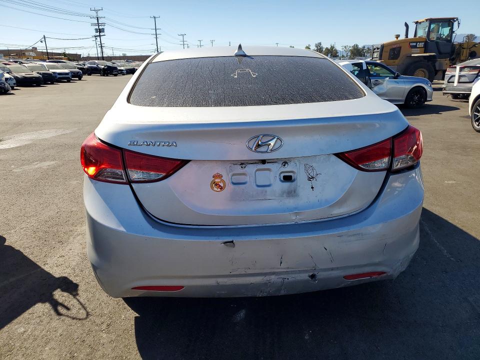 2011 Hyundai Elantra მანქანა იყიდება აუქციონზე, vin: 5NPDH4AE6BH039435, აუქციონის ნომერი: 51893166