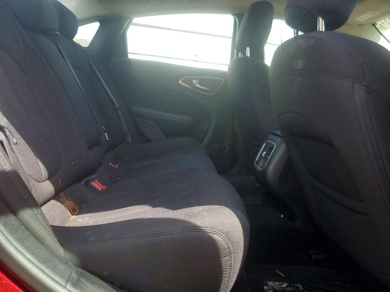 52050816 :رقم المزاد ، 1C3CCCAB8FN605003 vin ، 2015 Chrysler 200 مزاد بيع