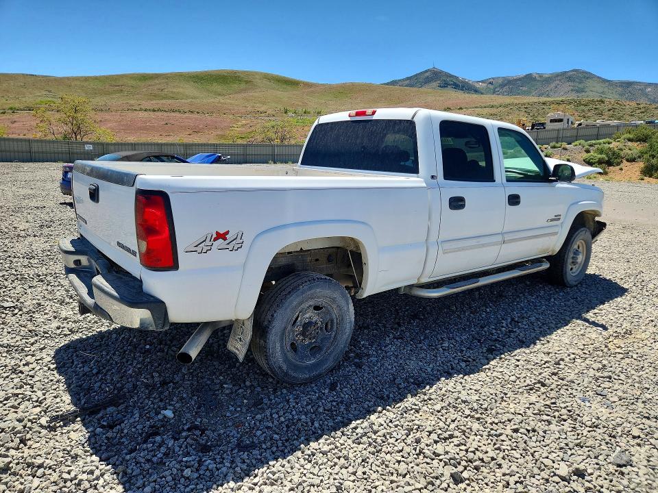 2005 Chevrolet Silverado მანქანა იყიდება აუქციონზე, vin: 1GCHK232X5F900415, აუქციონის ნომერი: 53398336