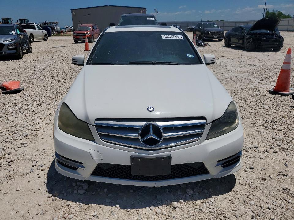 Продаж на аукціоні авто 2013 Mercedes-benz C, vin: WDDGF4HB0DR258083, номер лоту: 53547356