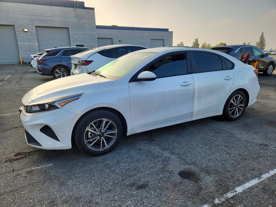 53410936 :رقم المزاد ، 3KPF24AD6NE466205 vin ، 2022 Kia Forte مزاد بيع