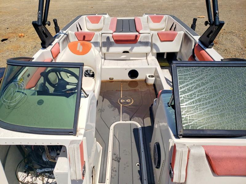55426086 :رقم المزاد ، WTXX1265C919 vin ، 2019 Heyday Wt Surf مزاد بيع