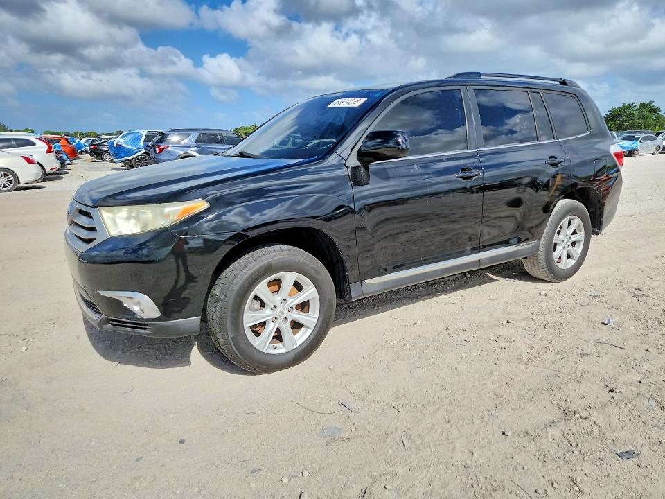54944216 :رقم المزاد ، 5TDZK3EH4DS097854 vin ، 2013 Toyota Highlander مزاد بيع
