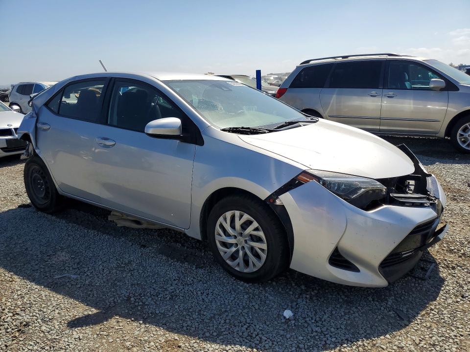 Продажа на аукционе авто 2018 Toyota Corolla, vin: 2T1BURHE5JC102161, номер лота: 54856686