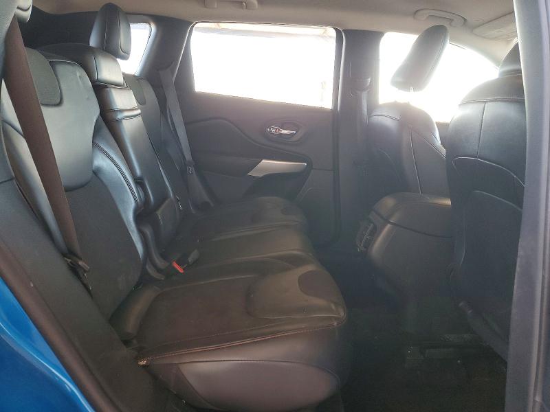 55039086 :رقم المزاد ، 1C4PJMBB2JD579617 vin ، 2018 Jeep Cherokee مزاد بيع