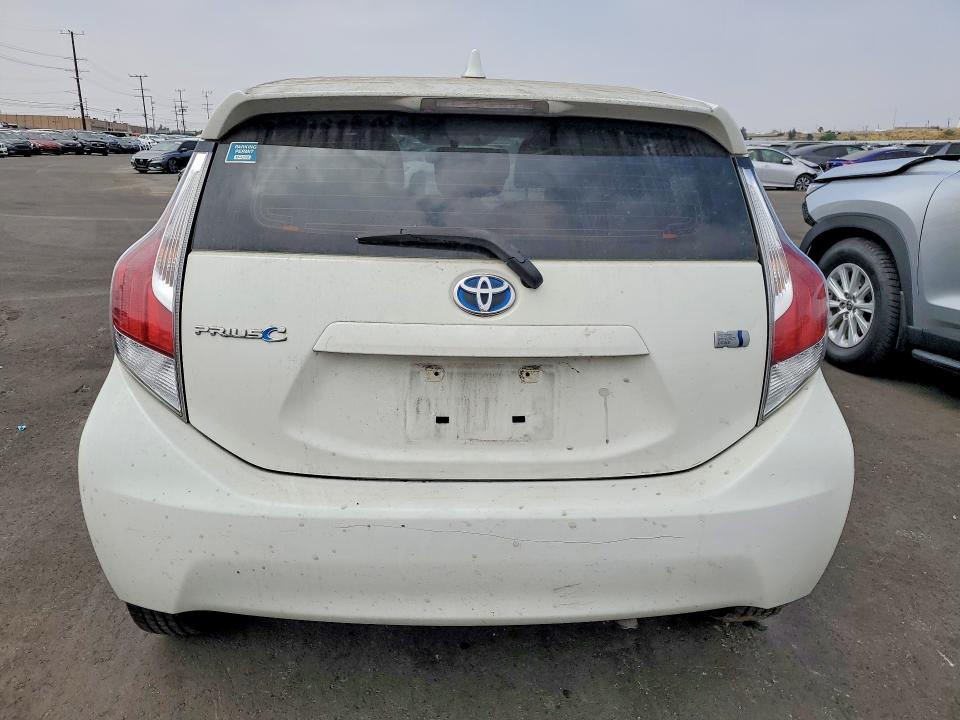 53135886 :رقم المزاد ، JTDKDTB35F1583173 vin ، 2015 Toyota Prius C مزاد بيع