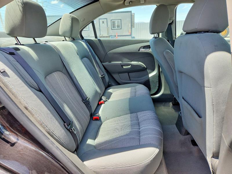 54559566 :رقم المزاد ، 1G1JC5SH5F4130927 vin ، 2015 Chevrolet Sonic مزاد بيع