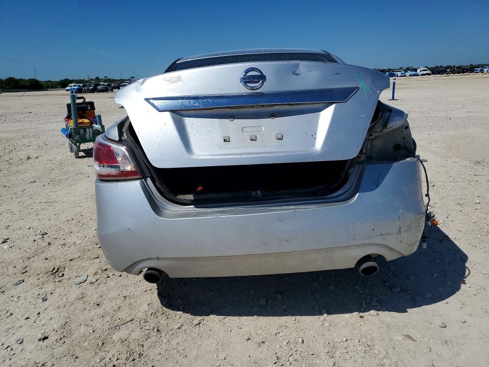 2014 Nissan Altima მანქანა იყიდება აუქციონზე, vin: 1N4AL3AP9EN337713, აუქციონის ნომერი: 53536316
