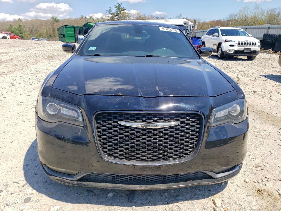 Продаж на аукціоні авто 2016 Chrysler 300, vin: 2C3CCABG7GH229886, номер лоту: 52036126