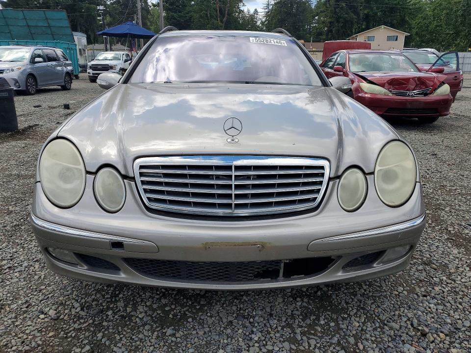 55282146 :رقم المزاد ، WDBUH82J75X170772 vin ، 2005 Mercedes-benz E مزاد بيع