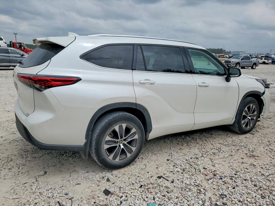 Aukcja sprzedaży 2021 Toyota Highlander, vin: 5TDGZRAH9MS043851, numer aukcji: 52568806