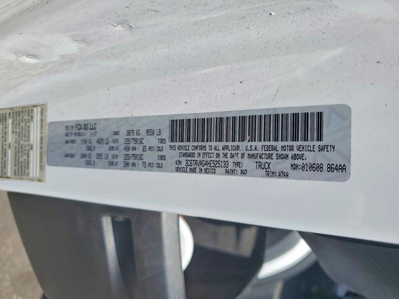52674786 :رقم المزاد ، 3C6TRVAG4HE525133 vin ، 2017 Ram Promaster 1500 مزاد بيع
