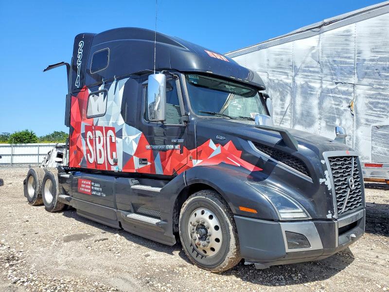 2022 Volvo Vn მანქანა იყიდება აუქციონზე, vin: 4V4NC9EHXNN600779, აუქციონის ნომერი: 54651426