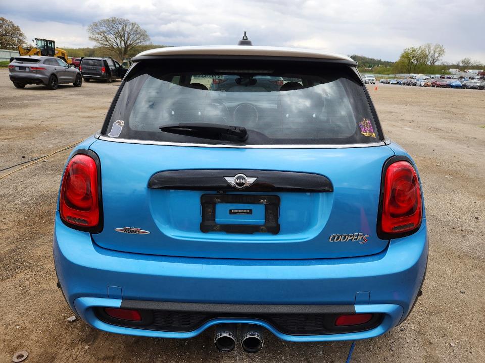 51811286 :رقم المزاد ، WMWXP7C5XG3B93163 vin ، 2016 Mini Cooper مزاد بيع