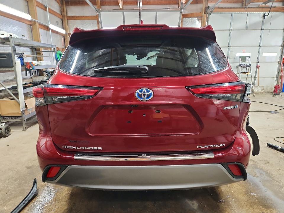 52486116 :رقم المزاد ، 5TDEBRCH8NS073482 vin ، 2022 Toyota Highlander مزاد بيع