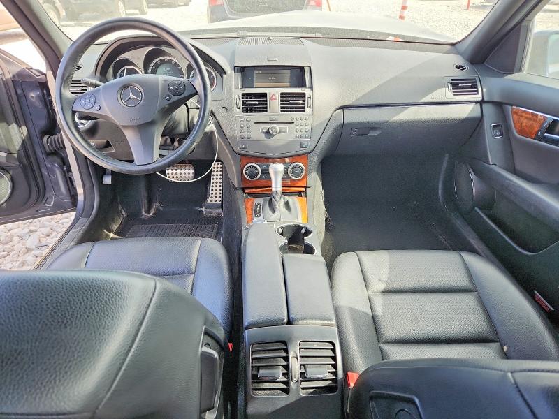 2011 Mercedes-benz C მანქანა იყიდება აუქციონზე, vin: WDDGF8BB0BR137809, აუქციონის ნომერი: 53963726