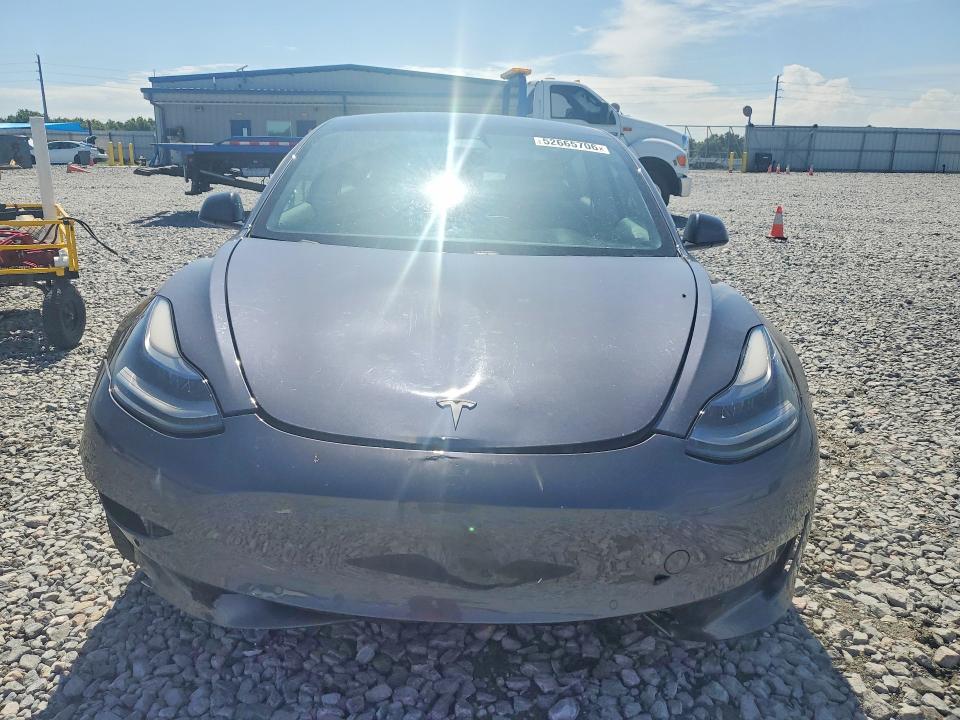 52665706 :رقم المزاد ، 5YJ3E1EA4MF048243 vin ، 2021 Tesla Model 3 مزاد بيع