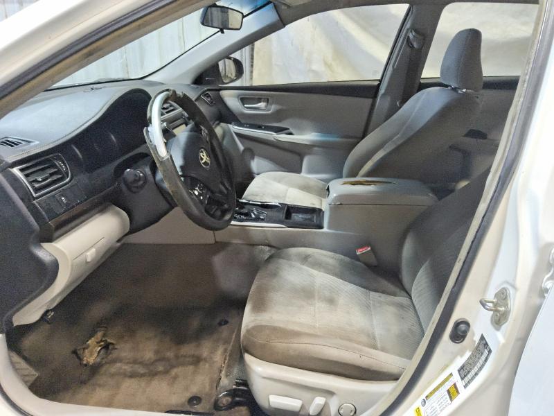52376656 :رقم المزاد ، 4T1BF1FK0HU393102 vin ، 2017 Toyota Camry مزاد بيع