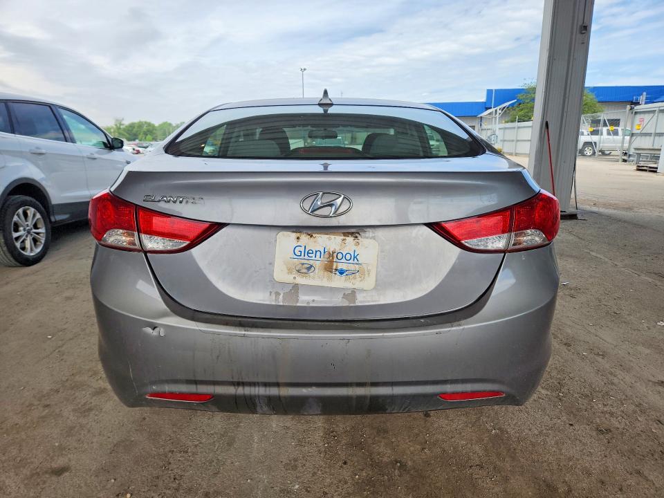 54832306 :رقم المزاد ، KMHDH4AE0BU117127 vin ، 2011 Hyundai Elantra مزاد بيع