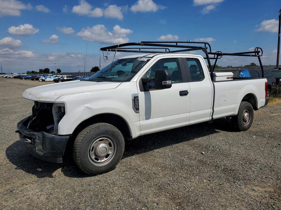 53032916 :رقم المزاد ، 1FT7X2A67KEF49595 vin ، 2019 Ford F250 مزاد بيع