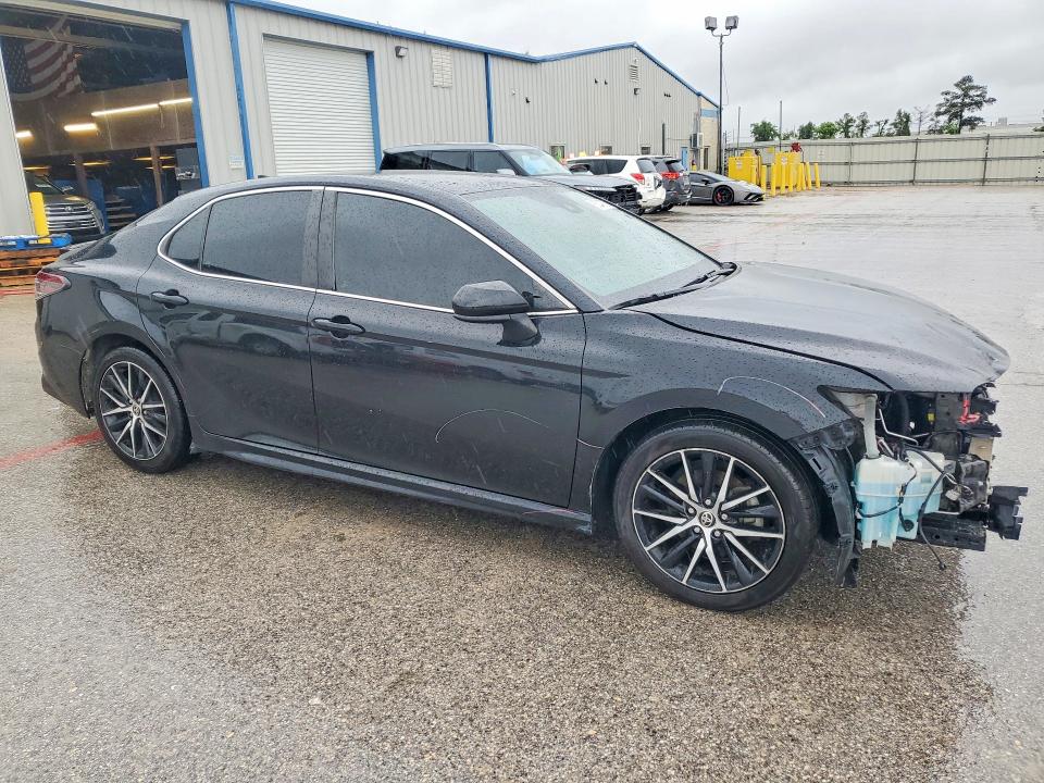 Продажа на аукционе авто 2021 Toyota Camry, vin: 4T1G11AKXMU442294, номер лота: 52243036