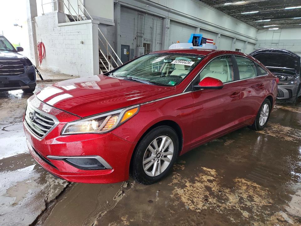 2016 Hyundai Sonata მანქანა იყიდება აუქციონზე, vin: 5NPE24AF9GH261327, აუქციონის ნომერი: 52944426