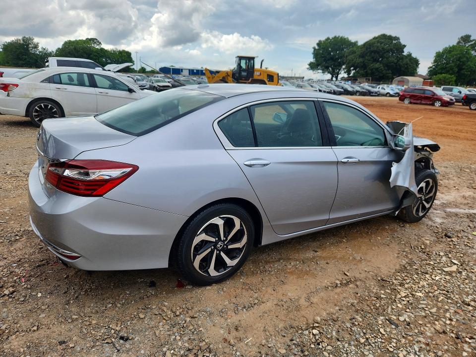 55613436 :رقم المزاد ، 1HGCR3F06GA032016 vin ، 2016 Honda Accord مزاد بيع