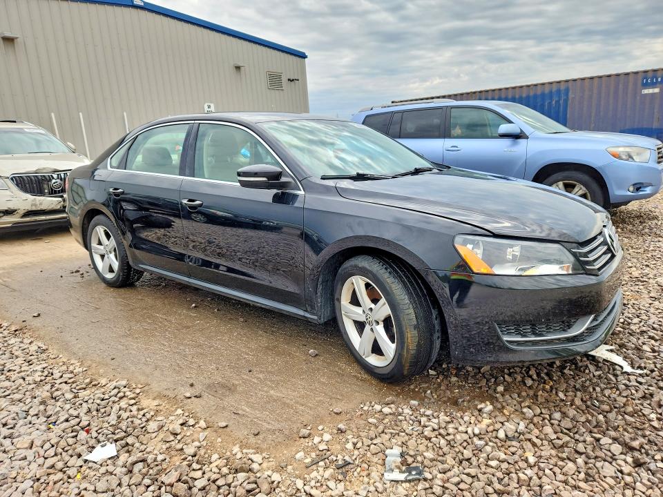 52905286 :رقم المزاد ، 1VWBP7A39DC053982 vin ، 2013 Volkswagen Passat مزاد بيع