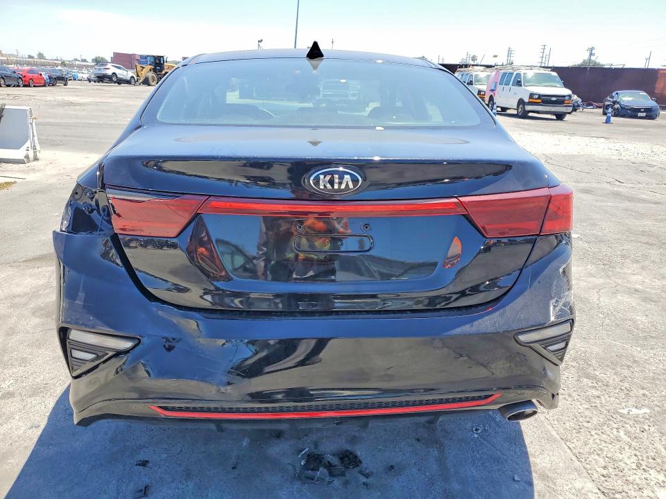 2019 Kia Forte მანქანა იყიდება აუქციონზე, vin: 3KPF24AD0KE089401, აუქციონის ნომერი: 54214406
