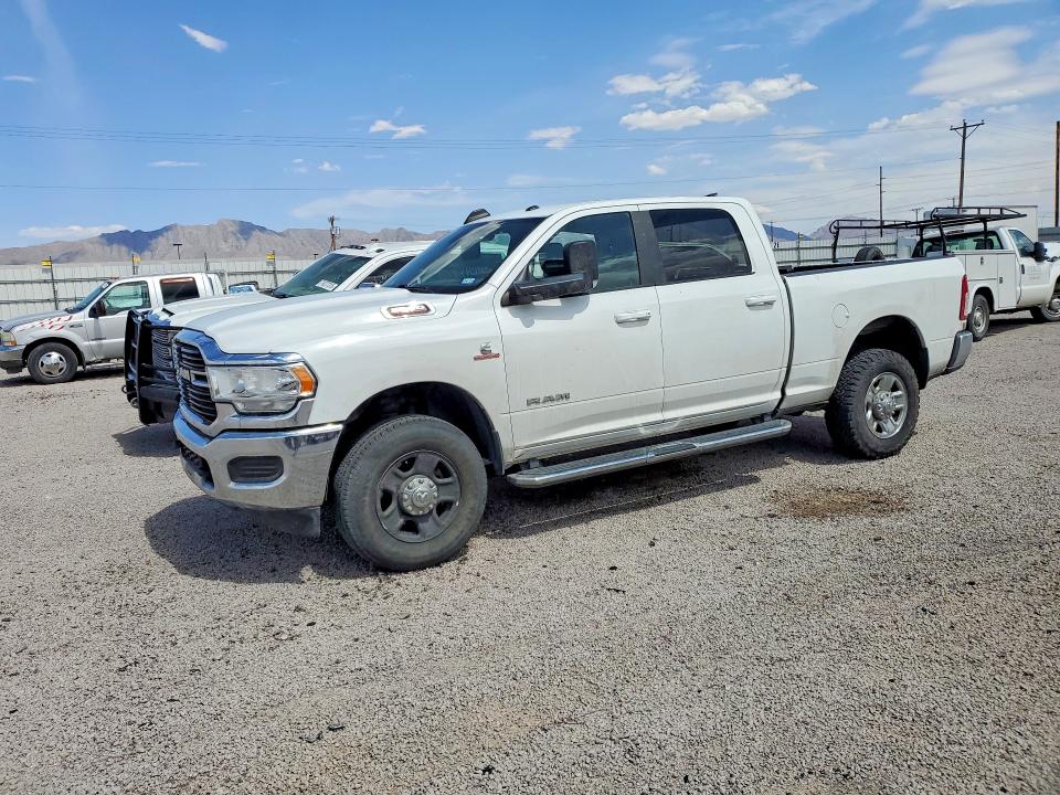 52969026 :رقم المزاد ، 3C63R3DL1MG635679 vin ، 2021 Ram 3500 مزاد بيع