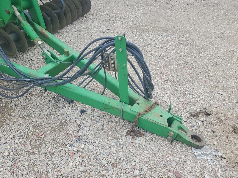 53033976 :رقم المزاد ، N00726X002875 vin ، 2004 John Deere 726 مزاد بيع