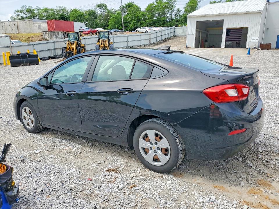 53978816 :رقم المزاد ، 1G1BC5SM6J7102823 vin ، 2018 Chevrolet Cruze مزاد بيع