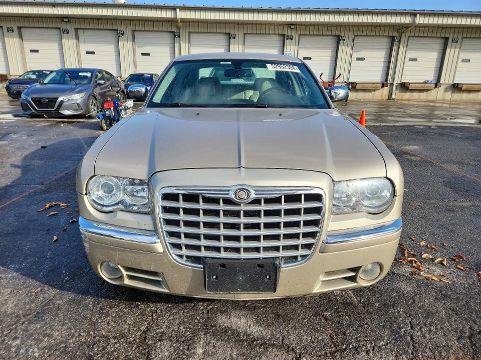 2006 Chrysler 300c მანქანა იყიდება აუქციონზე, vin: 2C3LA63H56H201397, აუქციონის ნომერი: 52952306