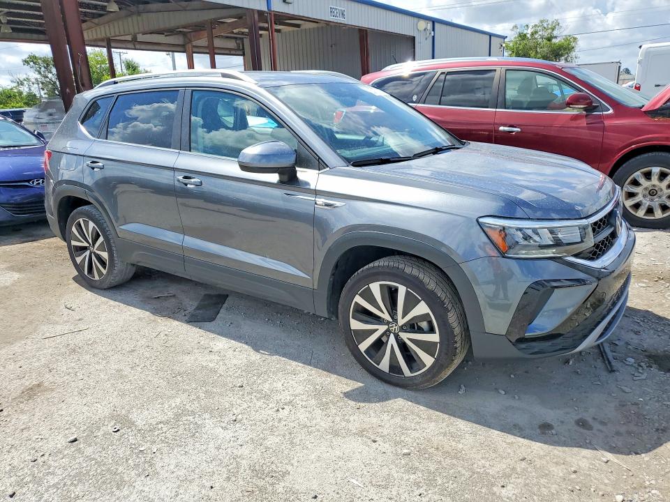 53973316 :رقم المزاد ، 3VVSX7B26RM030319 vin ، 2024 Volkswagen Taos مزاد بيع