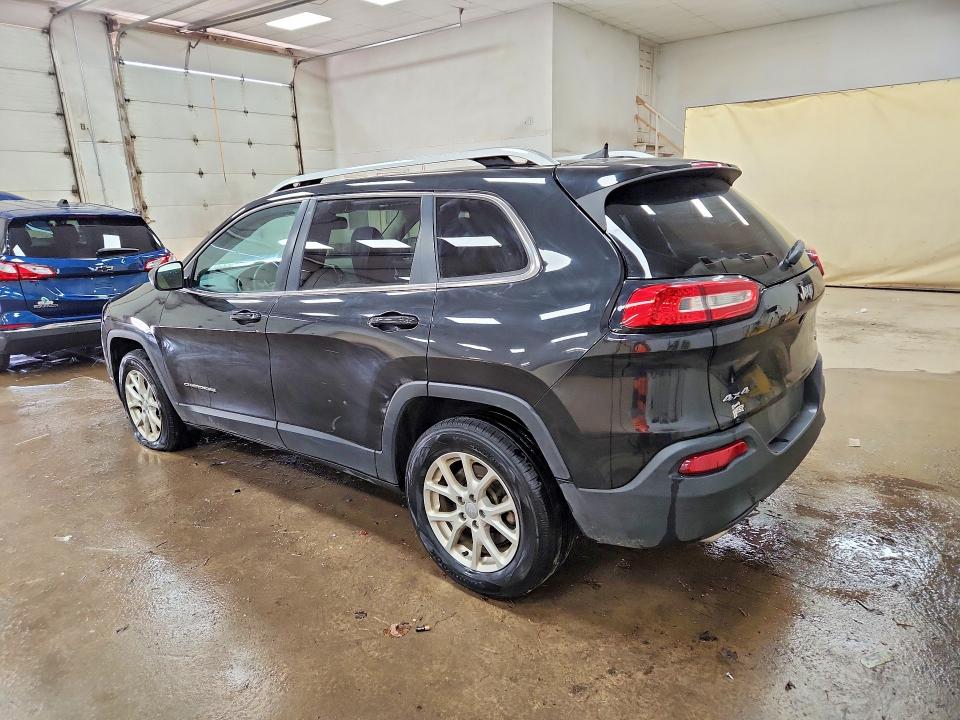 53625876 :رقم المزاد ، 1C4PJMCS0GW139679 vin ، 2016 Jeep Cherokee مزاد بيع