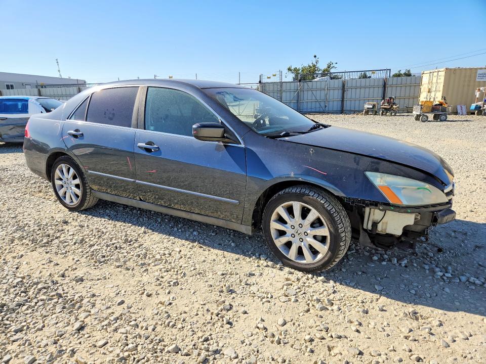 52968436 :رقم المزاد ، 1HGCM66437A089339 vin ، 2007 Honda Accord مزاد بيع