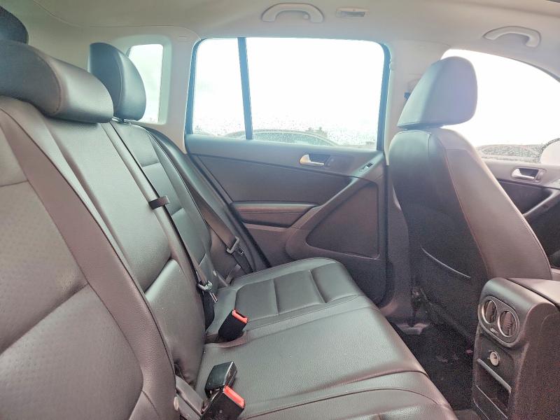 54528306 :رقم المزاد ، WVGRV7AX8HK021347 vin ، 2017 Volkswagen Tiguan مزاد بيع