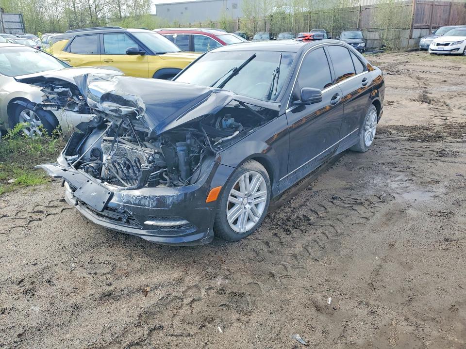 2011 Mercedes-benz C მანქანა იყიდება აუქციონზე, vin: WDDGF8FB4BA516014, აუქციონის ნომერი: 52553456