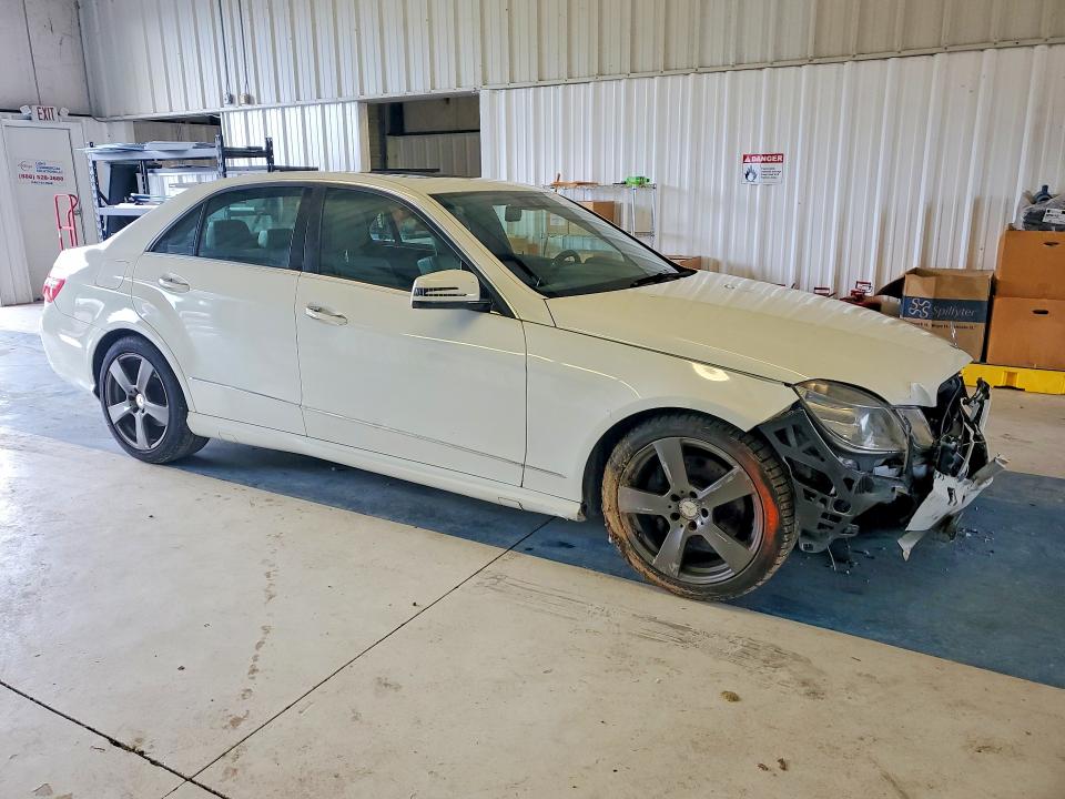 54611536 :رقم المزاد ، WDDHF8HB8AA176740 vin ، 2010 Mercedes-benz E مزاد بيع