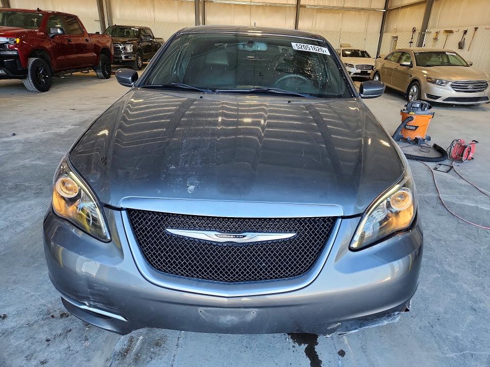 Продаж на аукціоні авто 2013 Chrysler 200, vin: 1C3CCBCG2DN719577, номер лоту: 52051626
