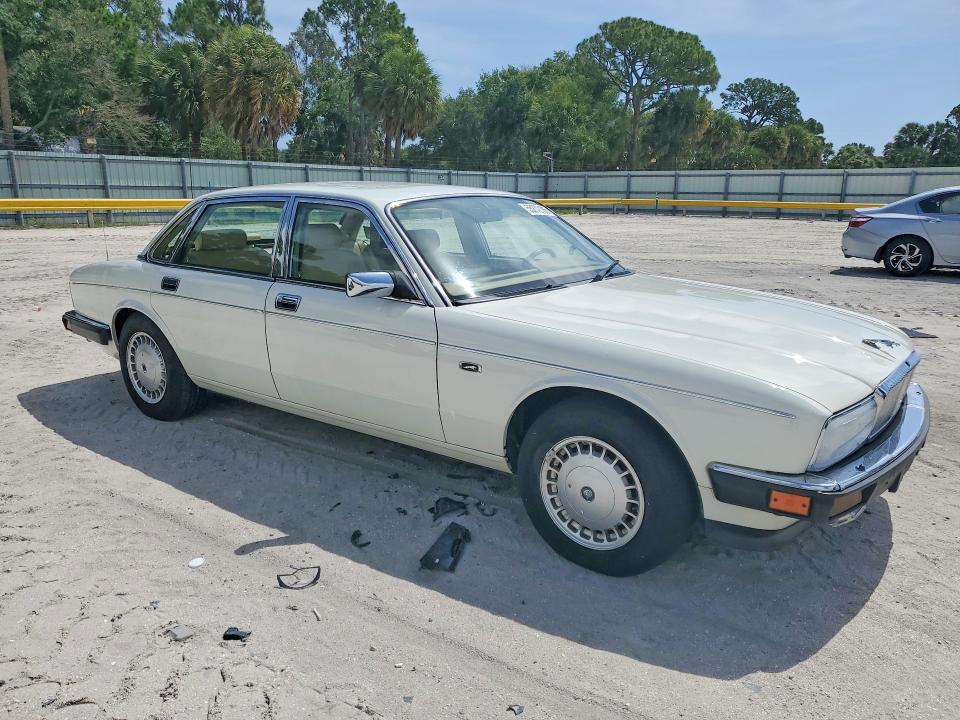 Продажа на аукционе авто 1992 Jaguar Xj6, vin: SAJKY1748NC663565, номер лота: 55272186
