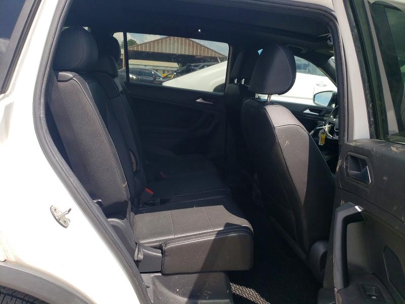 54673856 :رقم المزاد ، 3VV3B7AX5KM170609 vin ، 2019 Volkswagen Tiguan مزاد بيع