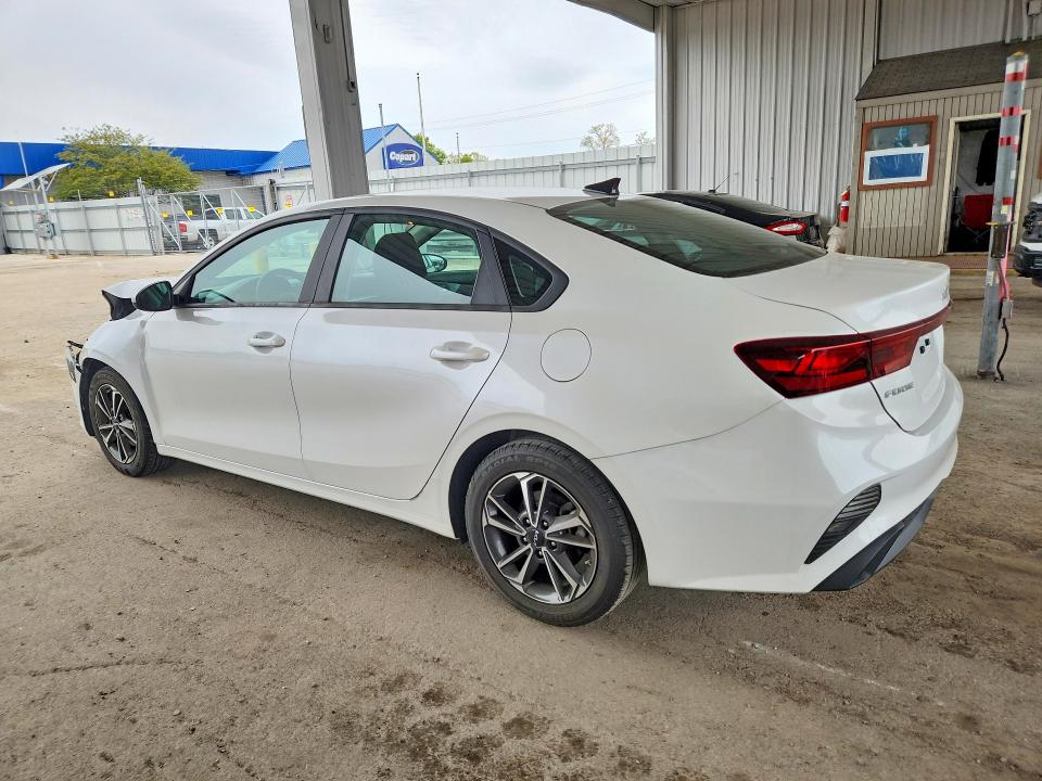 2023 Kia Forte მანქანა იყიდება აუქციონზე, vin: 3KPF24AD8PE567314, აუქციონის ნომერი: 53284866