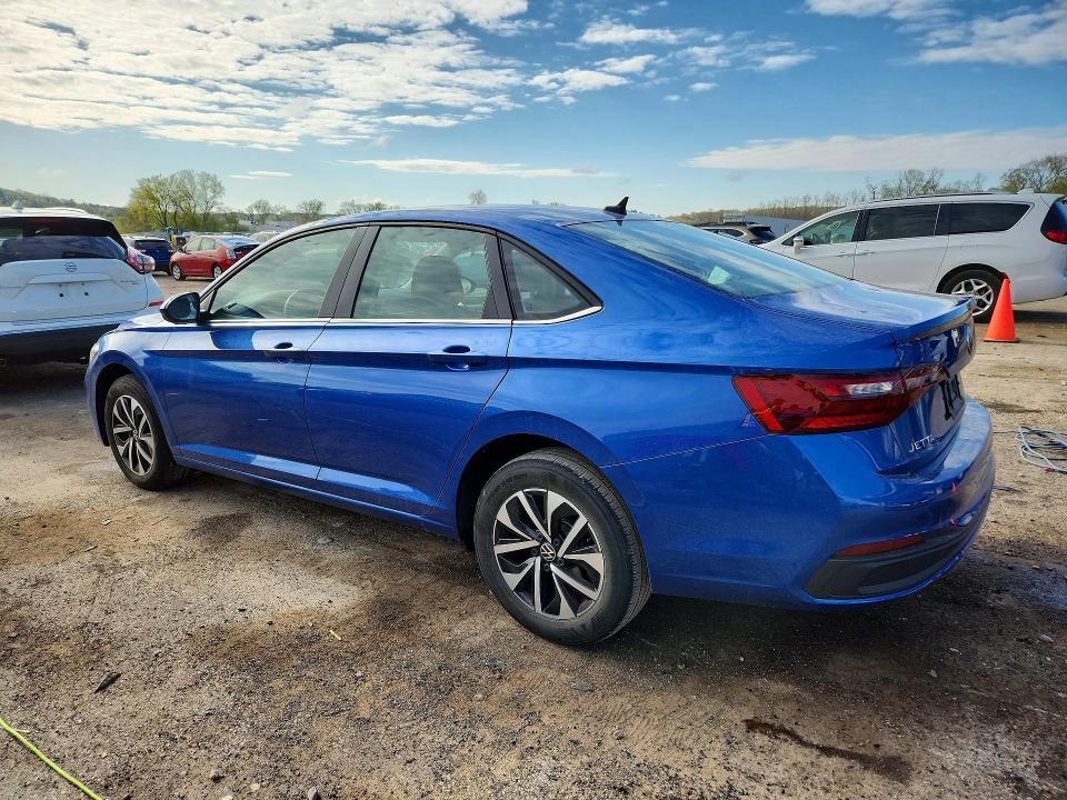 2022 Volkswagen Jetta მანქანა იყიდება აუქციონზე, vin: 3VWCM7BU2NM012856, აუქციონის ნომერი: 51997886