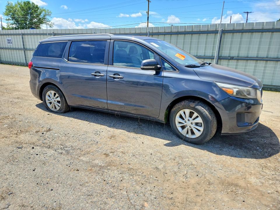 55534336 :رقم المزاد ، KNDMB5C11F6021166 vin ، 2015 Kia Sedona مزاد بيع