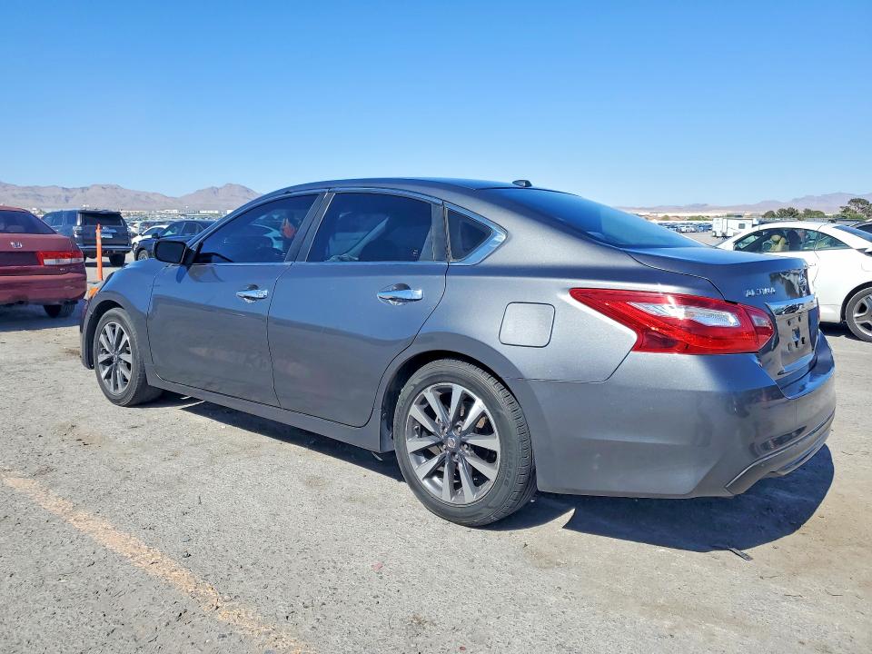 2017 Nissan Altima მანქანა იყიდება აუქციონზე, vin: 1N4AL3AP6HC154785, აუქციონის ნომერი: 54422366