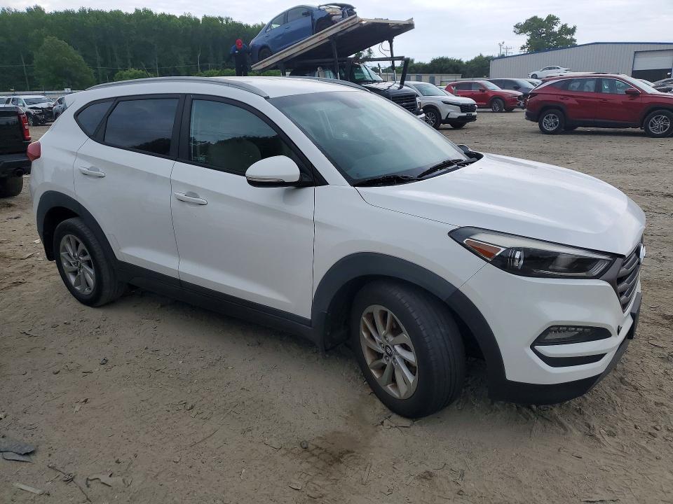 2016 Hyundai Tucson მანქანა იყიდება აუქციონზე, vin: KM8J33A29GU157327, აუქციონის ნომერი: 52744706